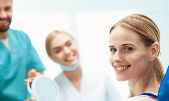 Dental X-ray consultation showing extra supernumerary teeth (hyperdontia)