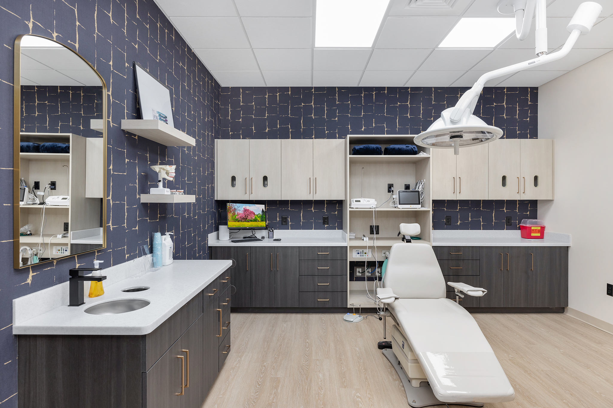 Treatment room at Harmony Dental Implants and Oral Surgery's Tega Cay, SC office